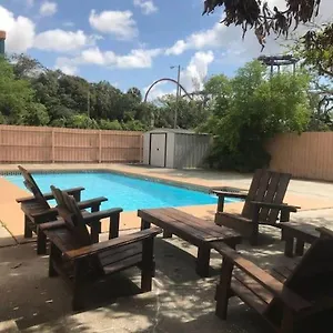  Holiday home Pool Home Behind Busch Gardens