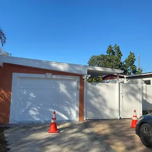  Apartment Contemporary