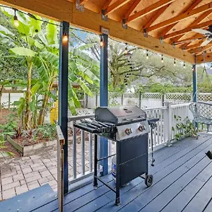 Holiday home Cozy Canal Hideway