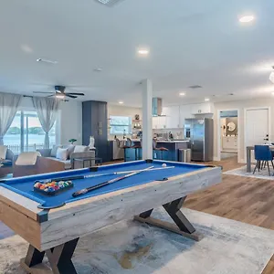 House Retreat Near Downtown, Disney, Universal And Airport Holiday home Orlando